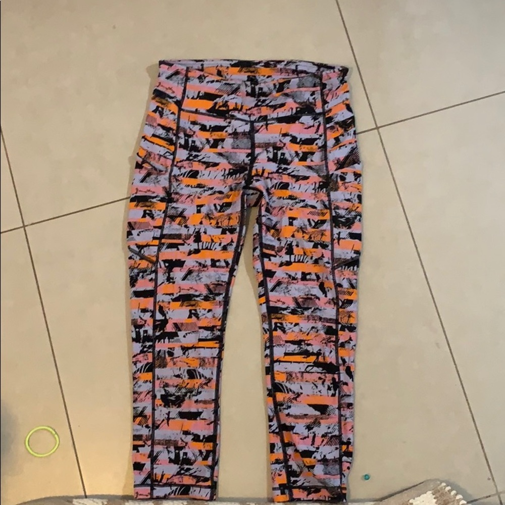 Lululemon leggins speed up tight crop